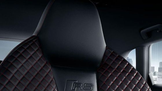 Audi RS 3 Sedan Public Interior 009