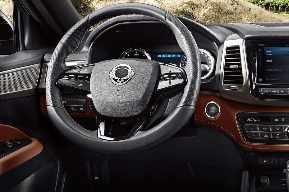 Ssangyong Musso Public Interior 004