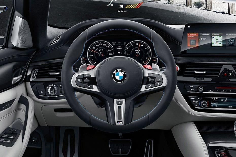 BMW M5 Sedan Competition Public Interior 004