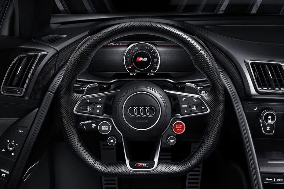 Audi R8 Spyder Public Interior 002