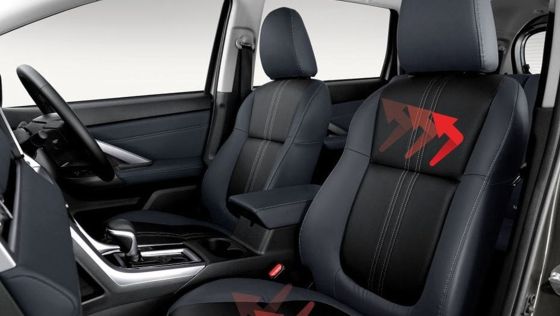 Mitsubishi Xpander Cross 1.5L 2WD AT 2023 Interior 008