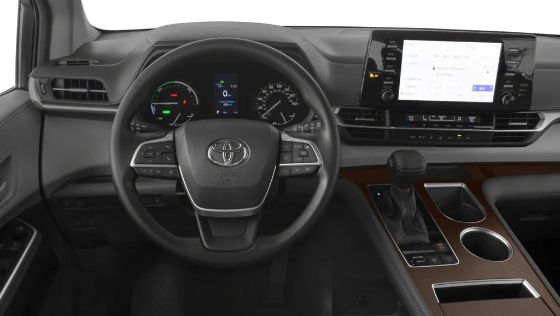 Toyota Sienna Public Interior 021