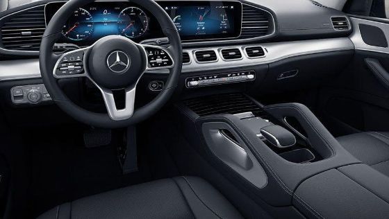 Mercedes-Benz GLE-Class Public Interior 001