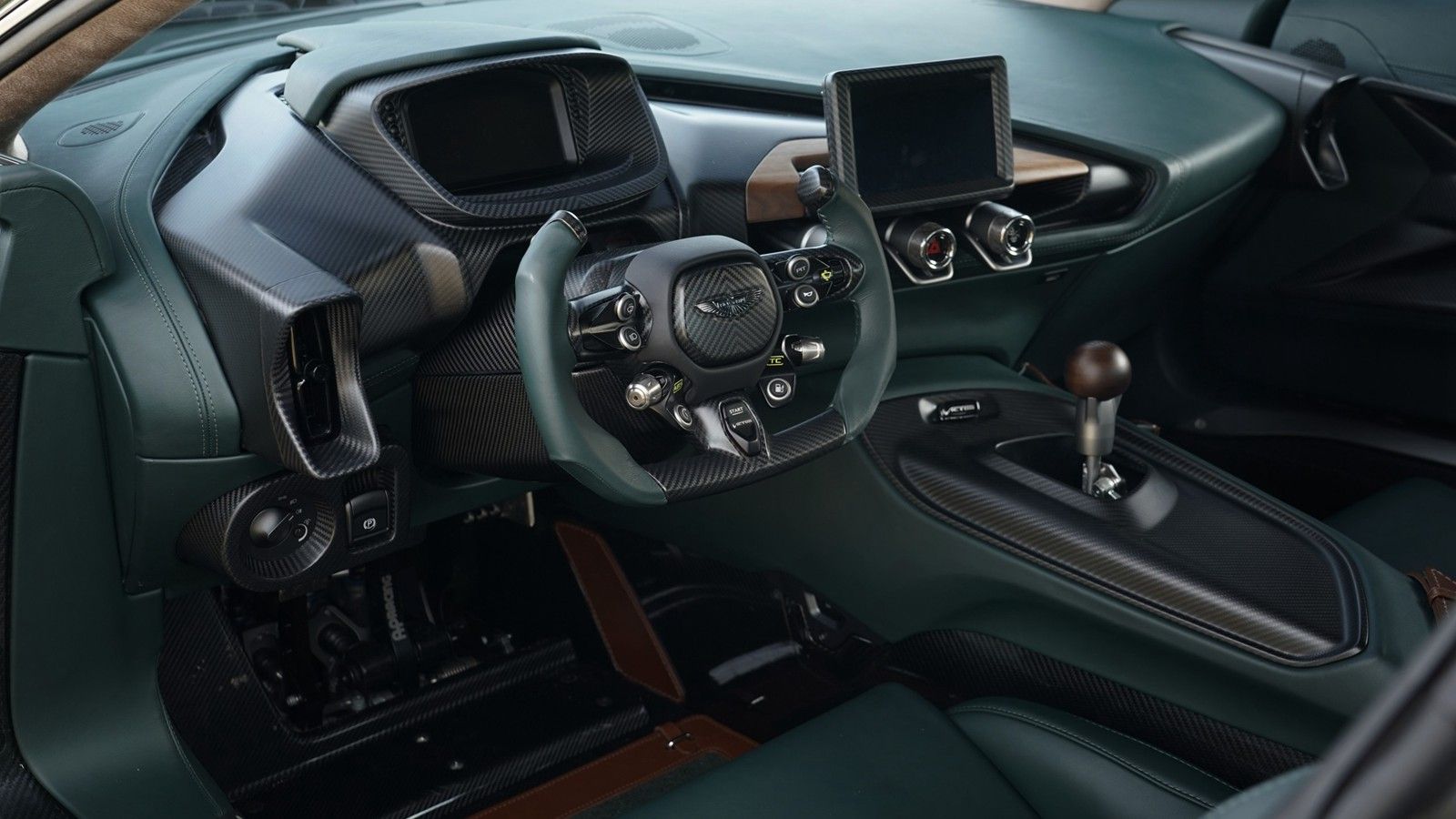 Aston Martin Valhalla Standard 2024 Interior 002