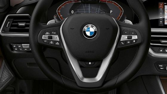 BMW 3 Series Sedan Public Interior 005