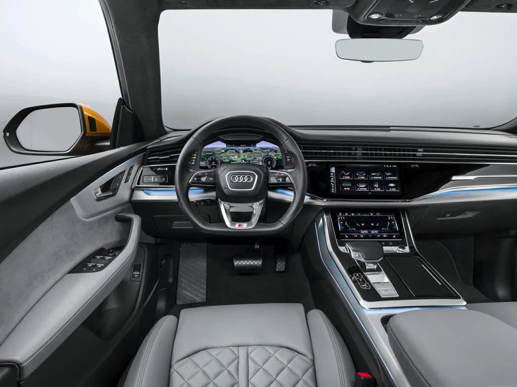 Audi Q8 Public Interior 002