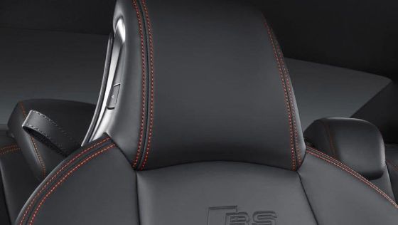 Audi RS5 Coupe Public Interior 011
