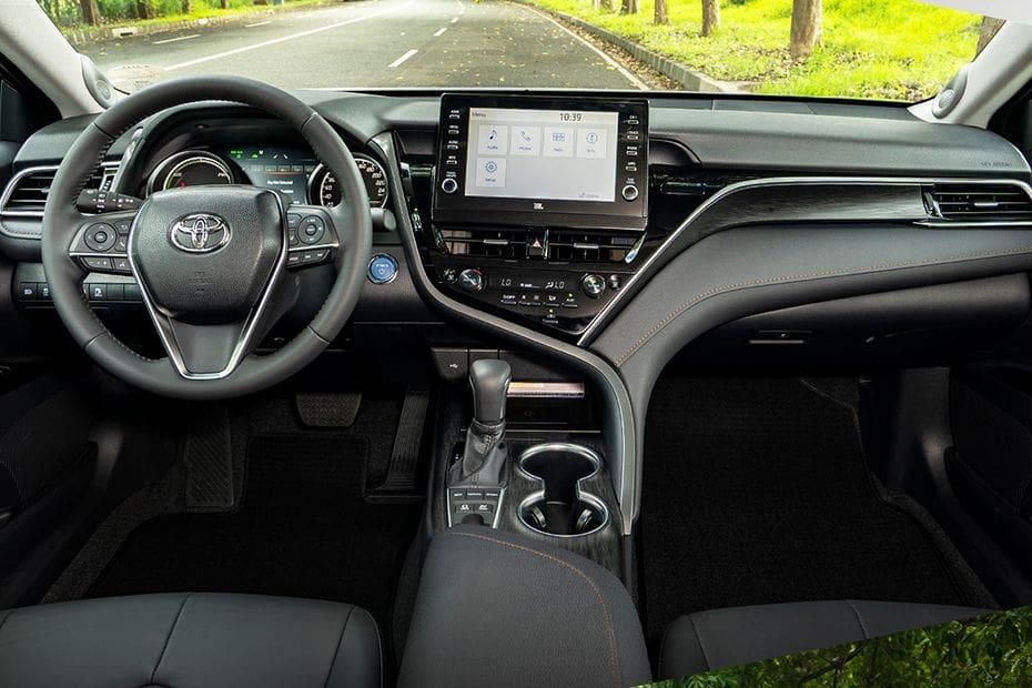Toyota Camry Public Interior 001