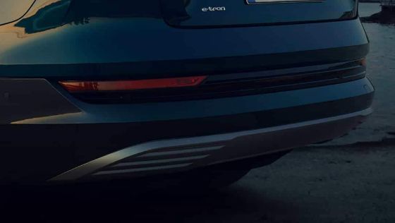 Audi E-Tron Standard 2023 Exterior 009