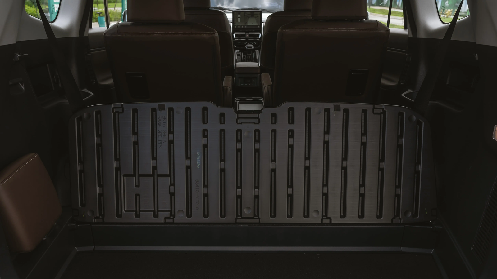 Toyota Zenix 2.0 Q Hybrid CVT 2023 Interior 008