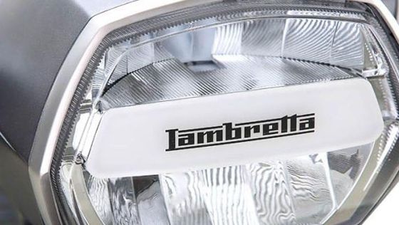 Lambretta V-Special 50 Public Exterior 004