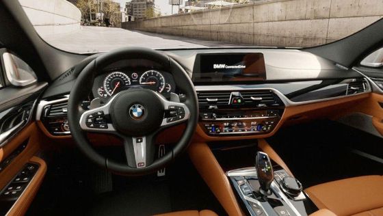 BMW 6 Series Gran Turismo Public Interior 001