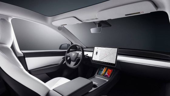 2022 Tesla Model Y Long Range Interior 002