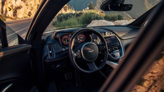 Aston Martin DBX Standard 2024 Interior 001