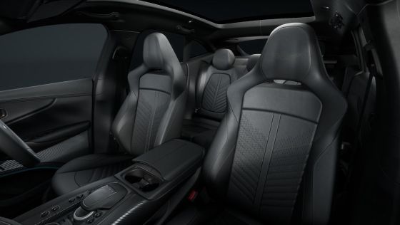 Aston Martin DBX Standard 2024 Interior 005
