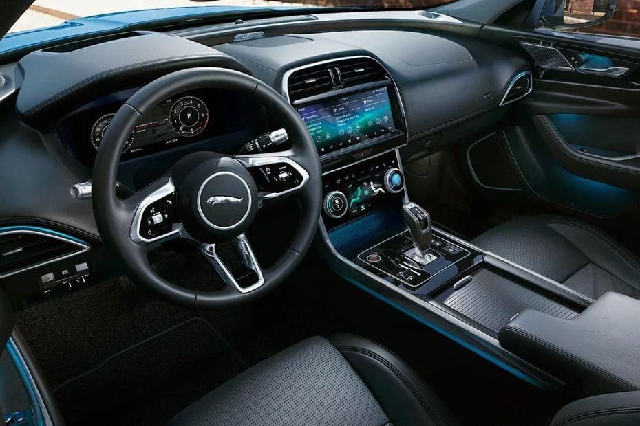 Jaguar XE Public Interior 001