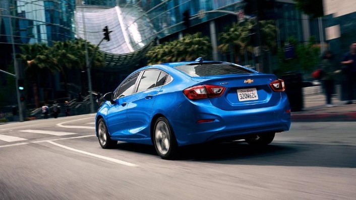 Chevrolet Cruze LT AT, Price, Specs, Reviews, Gallery In