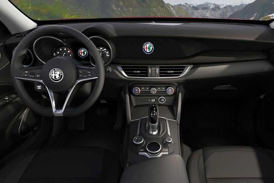 Alfa Romeo Stelvio Quadrifoglio Public Interior 001