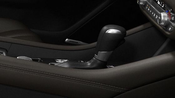 Mazda 6 Sedan Public Interior 009