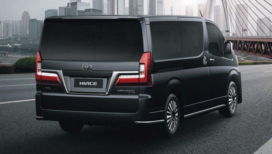 2021 Toyota Hiace Commuter Deluxe