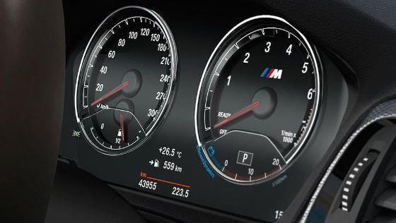 BMW M2 Coupe Competition Public Interior 005