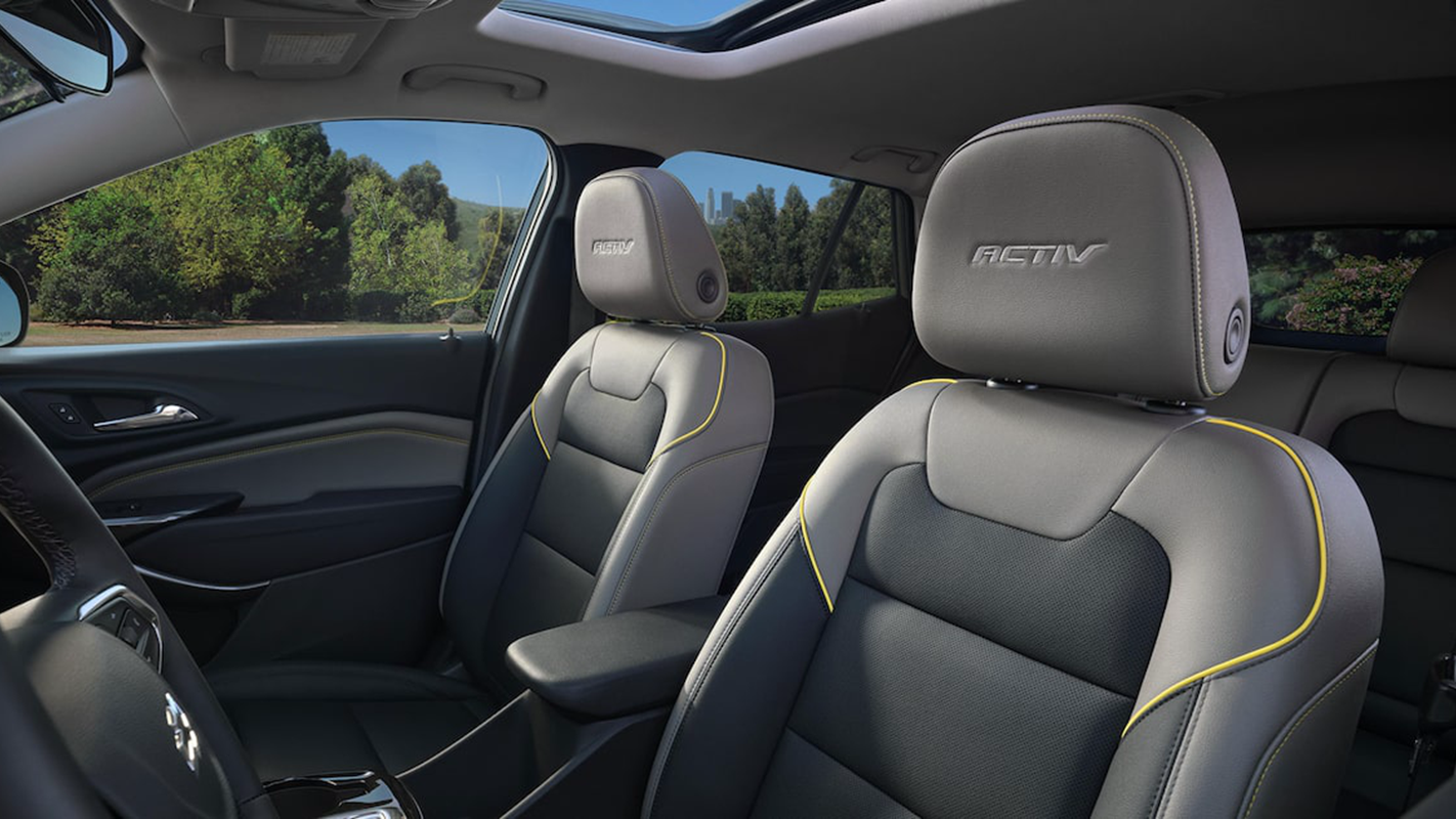Chevrolet Trax RS 2023 Interior 004