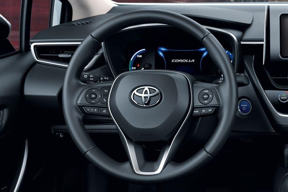 Toyota Corolla Altis Public Interior 005