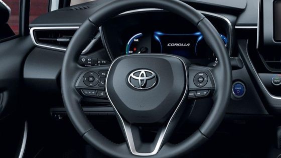 Toyota Corolla Altis Public Interior 005