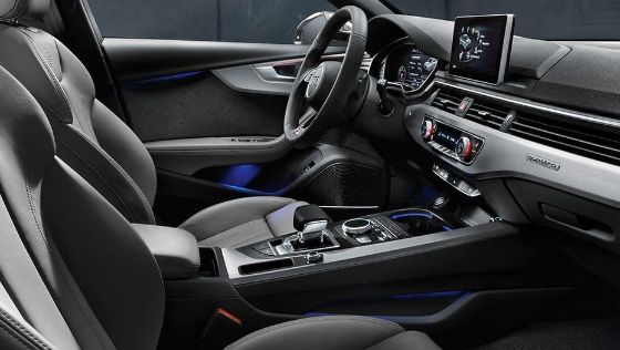 Audi A4 Sedan Public Interior 008