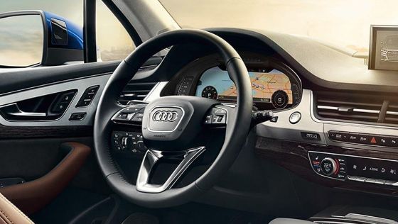 Audi Q7 Public Interior 007