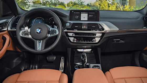 BMW X3 Public Interior 008