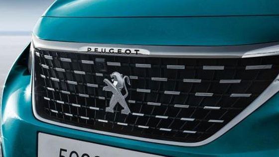 Peugeot 5008 Public Exterior 007