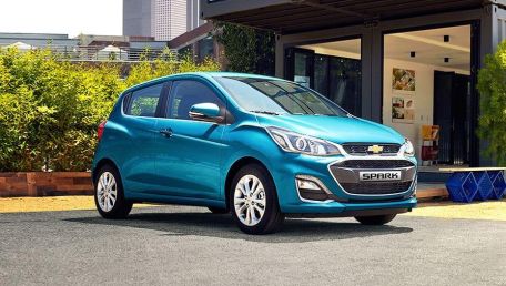New 2021 Chevrolet Spark 1.4L LT MT Price in Philippines, Colors, Specifications, Fuel Consumption, Interior and User Reviews | Autofun