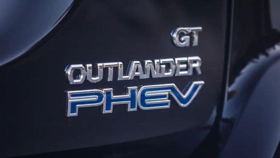 Mitsubishi Outlander PHEV Public Exterior 014