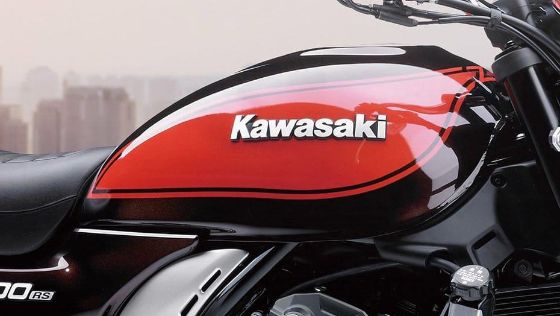 Kawasaki Z900RS Public Exterior 004
