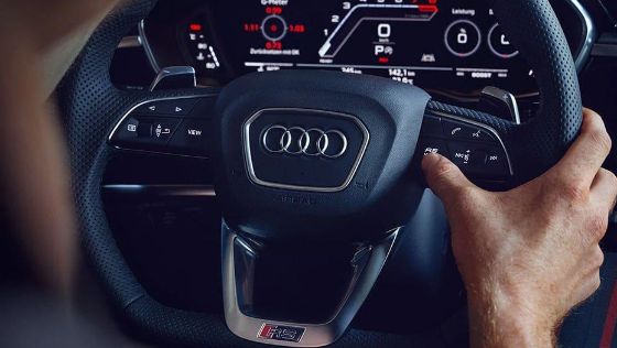 Audi RS Q3 Sportback Public Interior 002