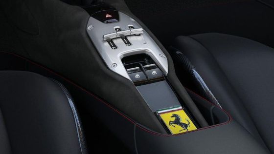 Ferrari SF90 Stradale Public Interior 007