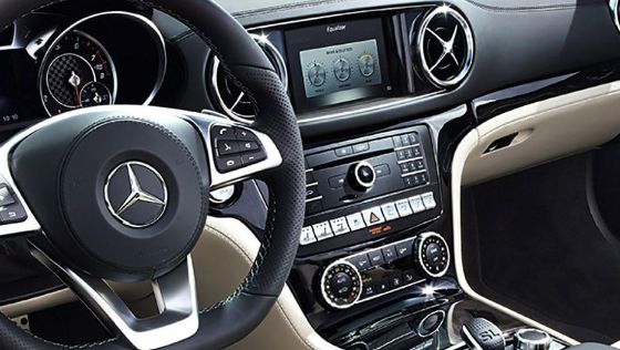 Mercedes-Benz SL-Class Public Interior 001