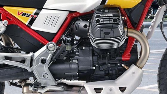 Moto Guzzi V85 TT Public Exterior 004