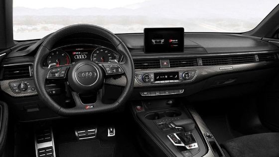 Audi RS5 Coupe Public Interior 002