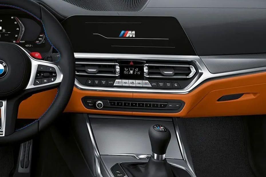 BMW M3 Sedan Competition Public Interior 002