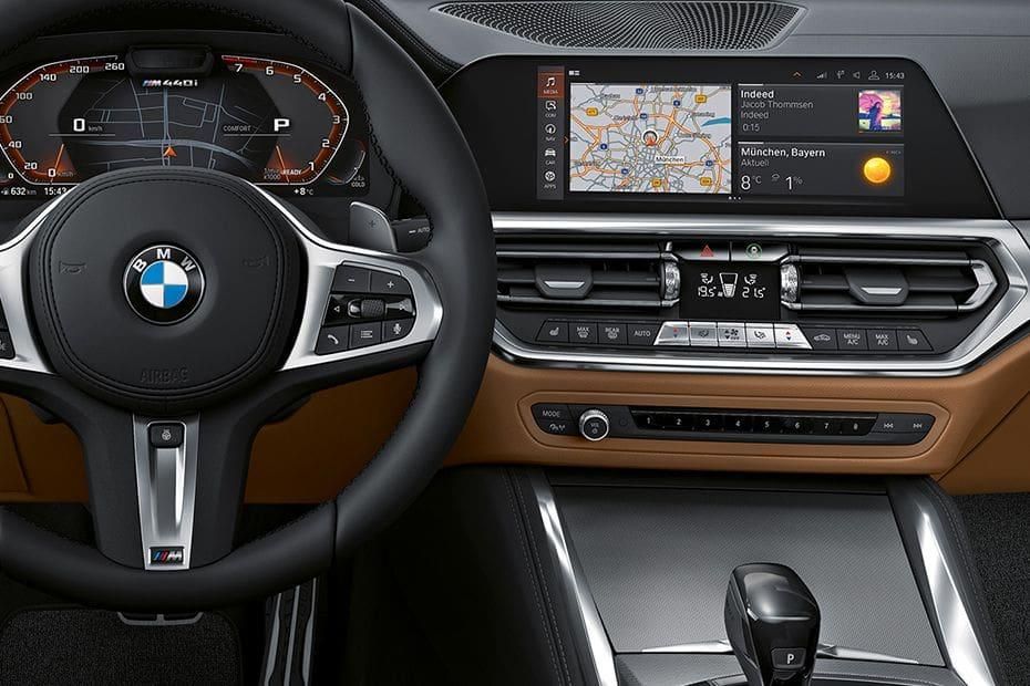 BMW 4 Series Coupe Public Interior 001