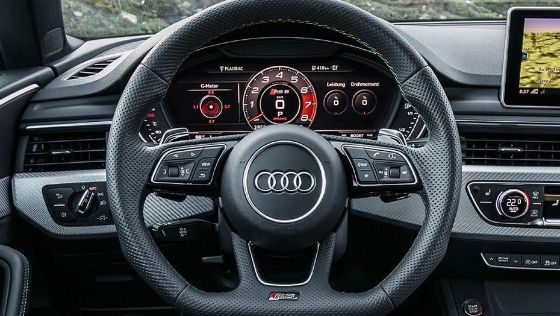 Audi RS5 Coupe Public Interior 005
