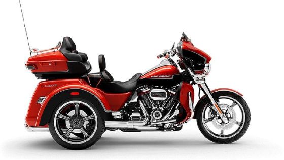 Harley-Davidson CVO Tri Glide Public Colors 001